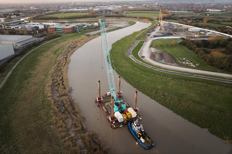 Red7 JACK Up Barge arrives at site