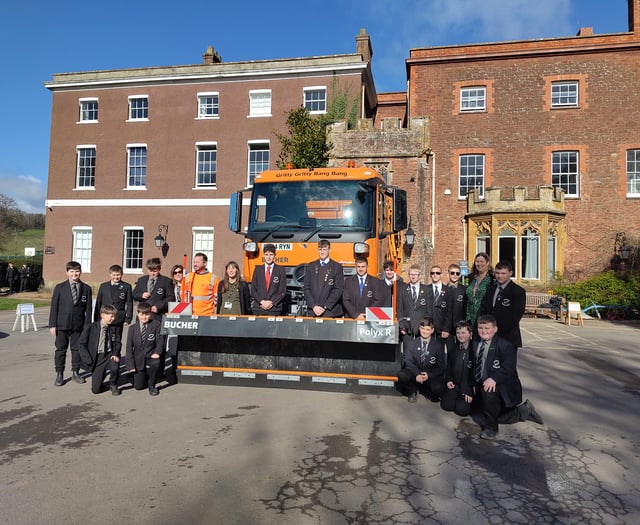 'Gritty Gritty Bang Bang' Visits Brymore Academy