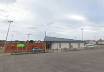 Minehead councillors back campaign for new swimming pool and offer site for it