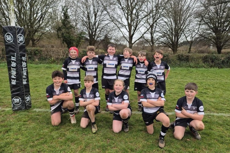 Minehead Barbarians U10s top their group at festival