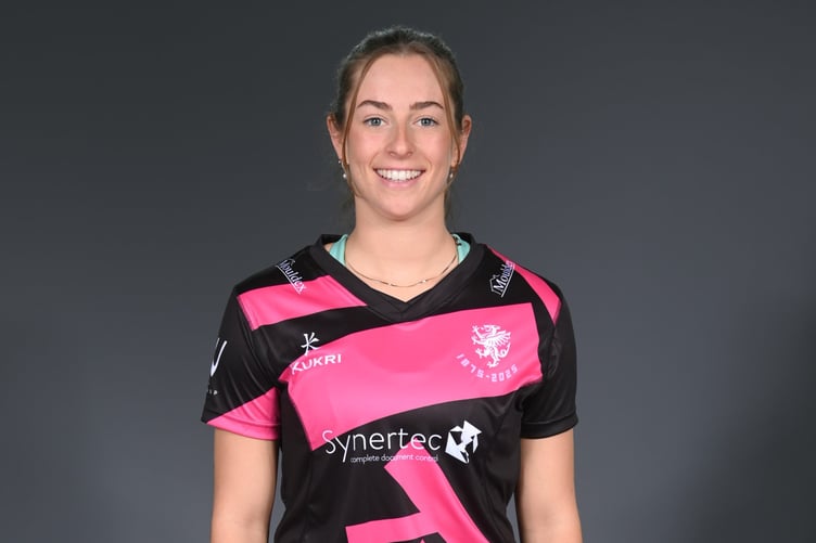 Somerset all-rounder Amelie Munday