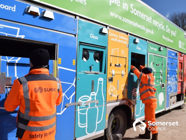Recycling collection crew