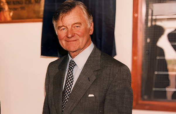 Tributes to 'gentleman' as Porlock's Derek Miles dies at age of 93