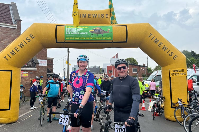 Two Coast to Coast participants at the start line