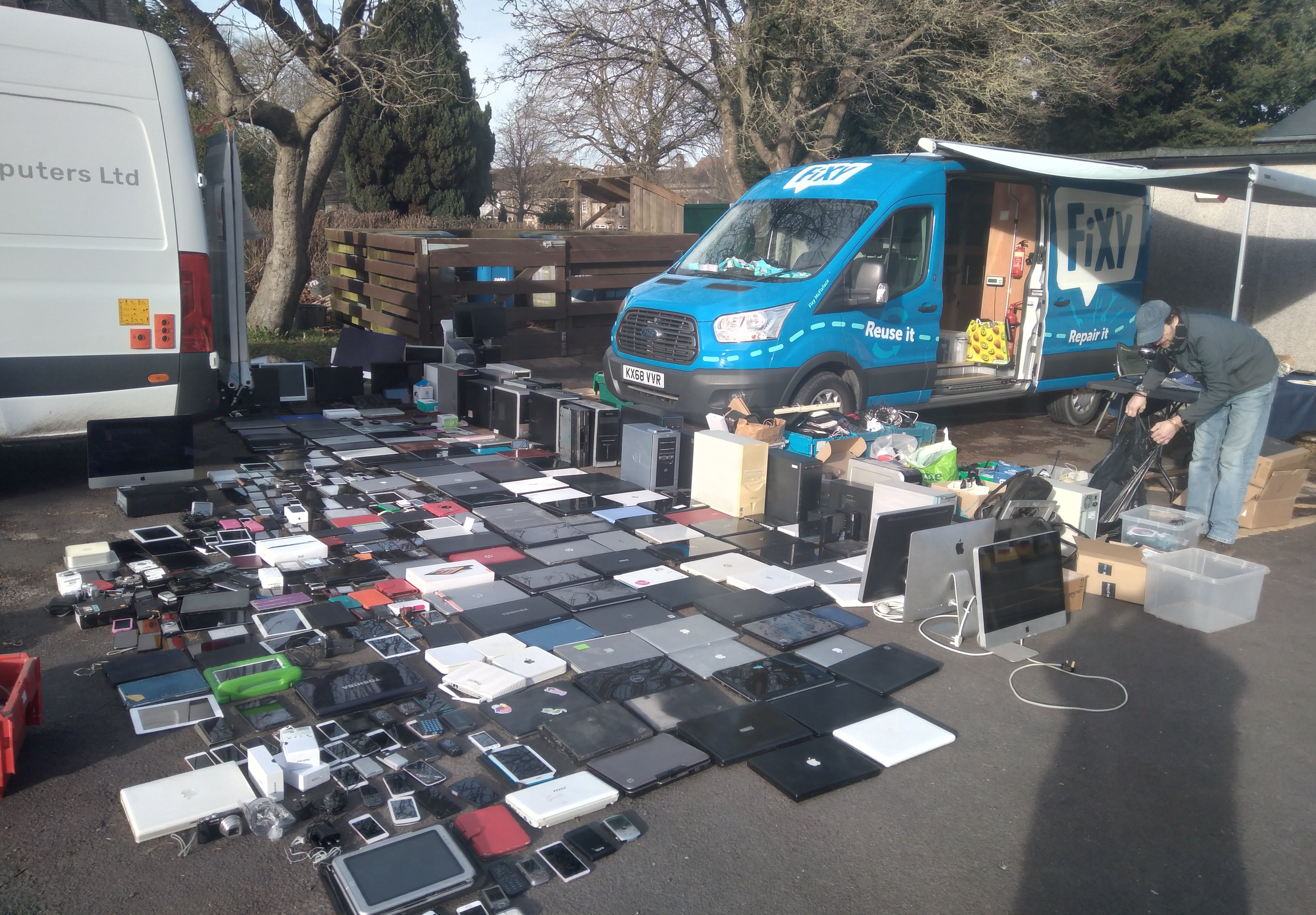 'Tech amnesty' as Fixy van visits Porlock to repair, recycle, reuse IT ...