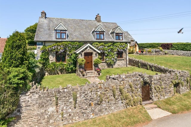 Picturesque cottage with fantastic countryside views now available
