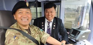 Free bus travel for passengers in military uniform