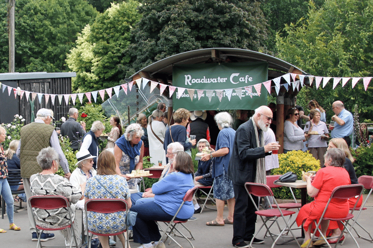 The celebration of Roadwater Café's 10th anniversary