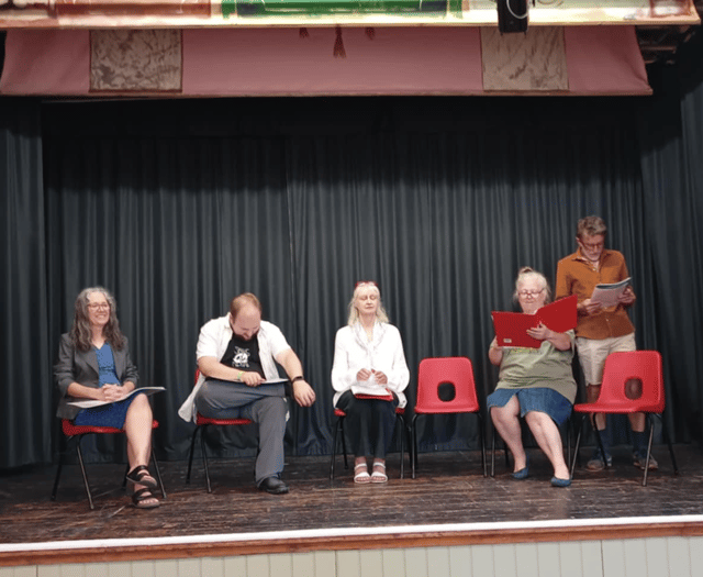 Murder mystery goes on tour