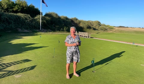 Tricia Grinter triumphs in ladies golf championship 