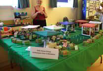 Crowds turn out for Carhampton fete held in Sahara-like temperatures