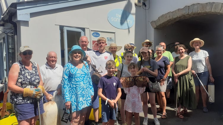 Some of the volunteers taking part in a beach clean and litter pick in Watchet. PHOTO: Plastic Free Watchet.