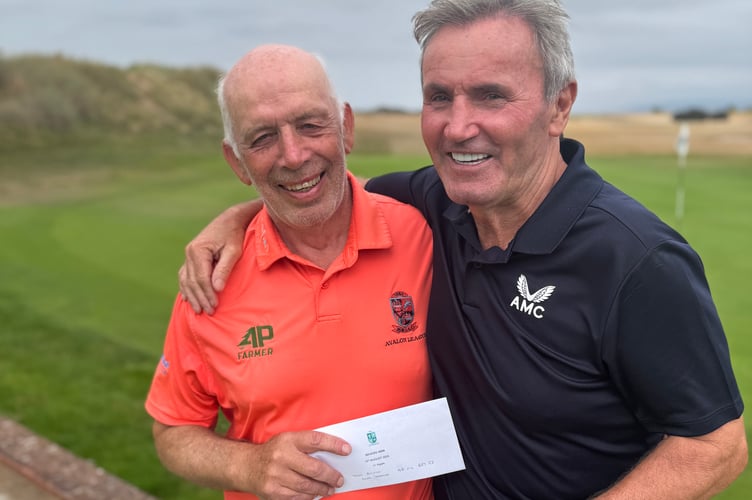 Winners of 4BBB Open - Tony Bowden (left) and Nigel Gardner.