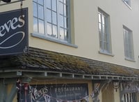 Family flee early hours restaurant fire