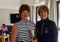 Minehead Seniors gain inter-club victory against Oake Manor