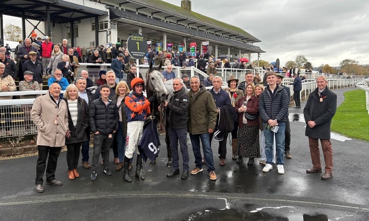 Kingston Queen at Chepstow with winning connections.