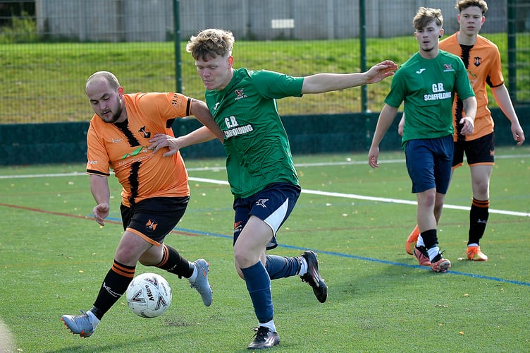 Porlock (in green) in action at Wellington last month