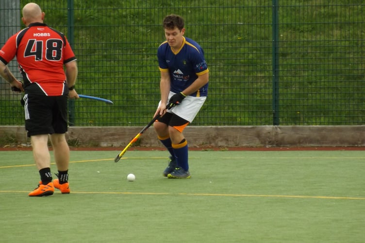 Minehead hockey action 