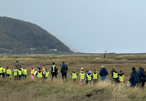 Armistice Day tributes by Porlock pupils for American airmen killed in wartime crash