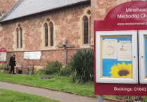 Knitted squares tree is centrepiece of Methodist Church Christmas trees festival