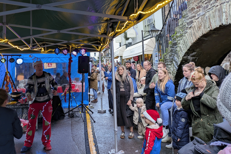 Street entertainers kept the crowds amused during the annual Dulverton by Starlight festival.
