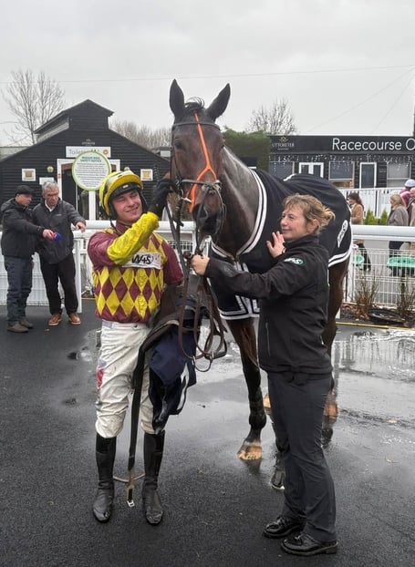 Itseemslikeit was a winner at Uttoxeter pictured with jockey Jack Tudor and Emma Carrow