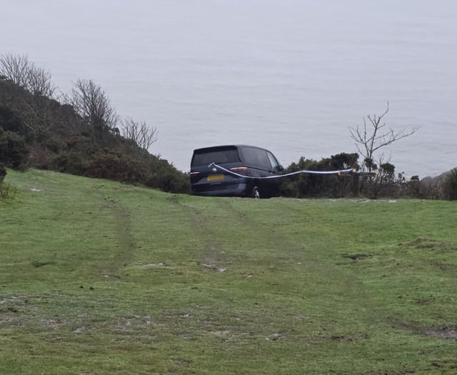 Drama as campervan becomes stuck near clifftop