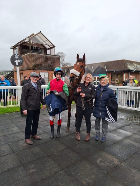 Jaipaletemps being led by Gemma Edwards in the winners enclosure at Lingfield with her mum and dad and jockey Rian Corocran.