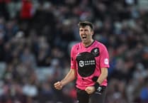 Allrounder Overton signs new long-term deal