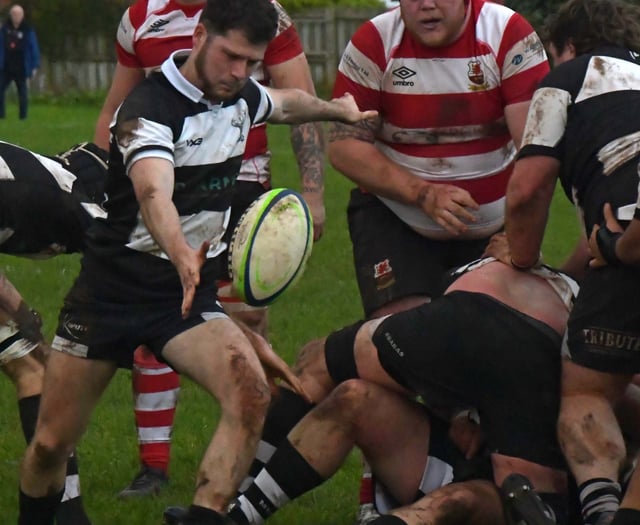 Minehead Barbarians face Castle Cary after away loss 