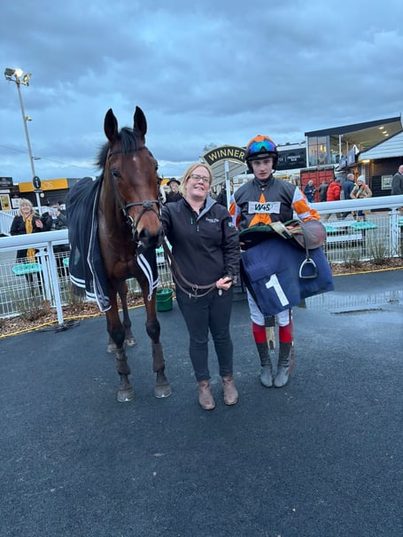 Eton Mes - a winner at Uttoxeter with Gemma Edwards and Rian Corcoran