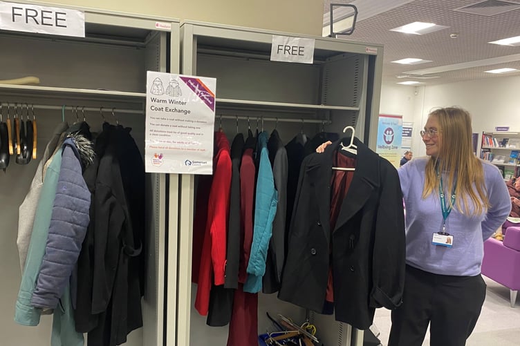 A free winter coat exchange is continuing to run in local libraries.
