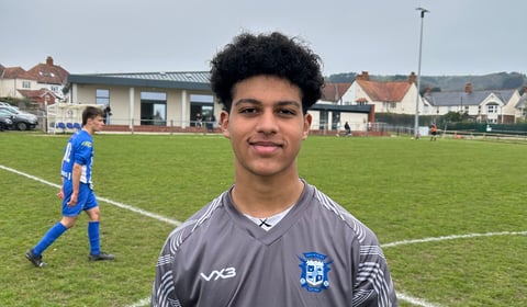 Goalkeeper Khalib Scheepers stars on debut for Minehead 