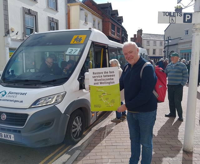 Calls to extend towns' trial bus service