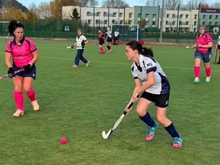 Minehead Ladies play sunshine hockey to beat Sidmouth 