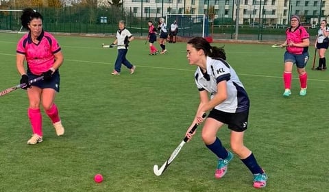 Minehead Ladies play sunshine hockey to beat Sidmouth 