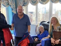 Yachtsman donates kit to charity