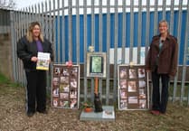 Minehead cat Gizmo remembered with life-size statue