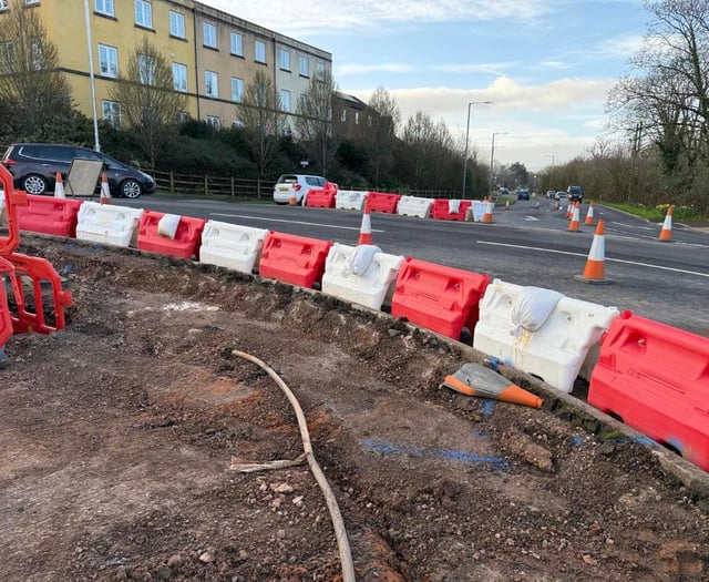 Roadworks delays easing for commuters