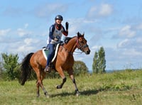 Shanti Roos and Fripon storm to endurance victory 