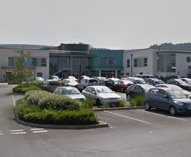 Anger as hospital loses 'temporary' scanners