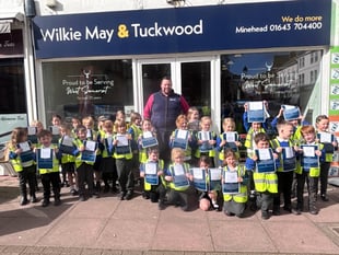 Pupils turn estate agent to 'sell' their school
