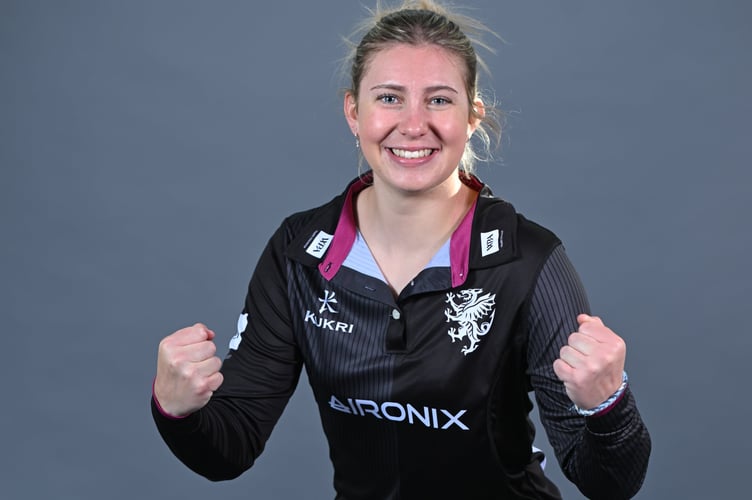 Somerset spinner Lola Harris