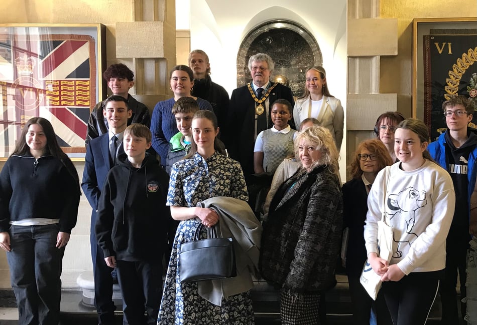 Youth parliament members meet council chairman