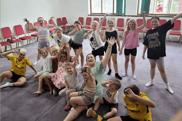 Young dancers from Iimpakt Dance and Mini MADS are to star in Minehead's 'Party in the Park'.