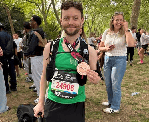 West Somerset Railway supporter Joe Rogers completed the London Marathon with Reece Bartle-Coates to raise more than  £4,000.