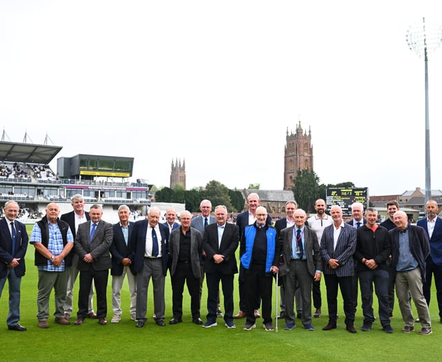 More than two dozen attend Former Players Lunch 