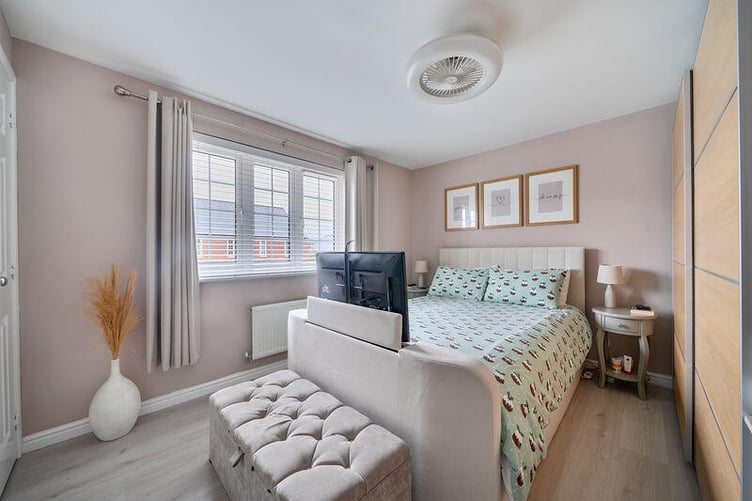 To the first floor, there are three well proportioned bedrooms