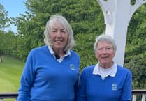 Ros and Kay squeeze home in Coronation Foursomes