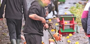 Hundreds of fund-raising ducks taking to river